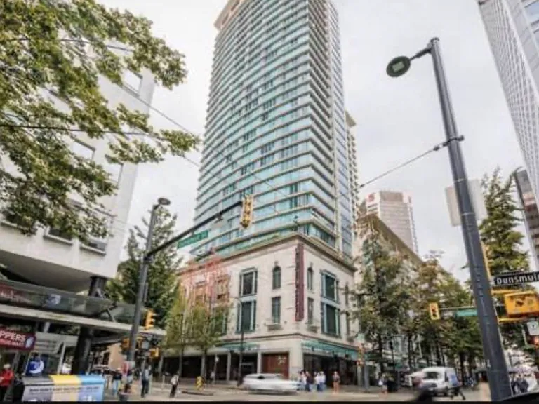 610 Granville St #4 — Photo 18