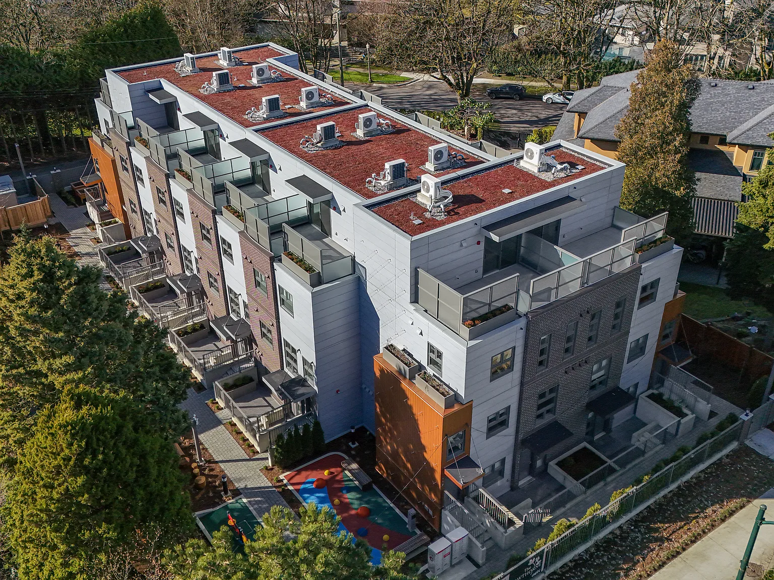 Hawthorne - 4575 Granville St — Photo 3
