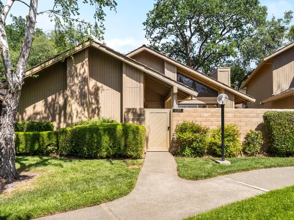 2188 Promontory Point Ln, Gold River, CA 95670