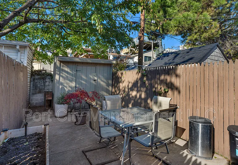 232 S Castle St — Photo 21