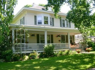 20 Oakland Ct, Warwick, NY 10990