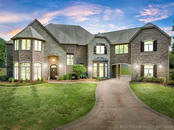 1211 N Cimarron Hl, Stillwater, OK 74075