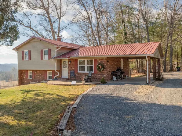 1865 Oak Grove Rd, Woodlawn, VA 24381