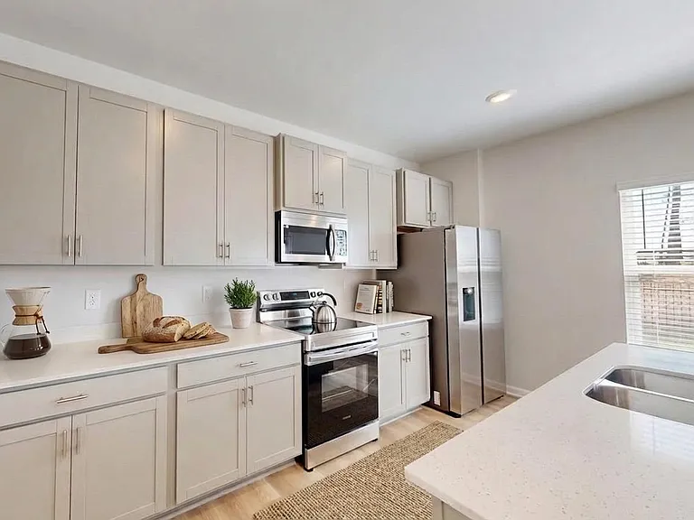 Quinn Residences at Snapping Shoals — Photo 25