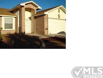 4th image of 2842 Castle Hill Cir