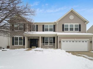 2 Claridge Ct, Bolingbrook, IL 60440