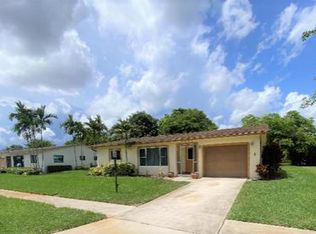 6347 Country Wood Way, Delray Beach, FL 33484