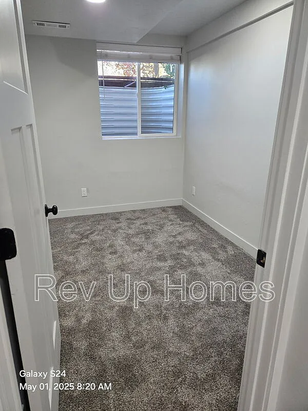 3 bed, 1.5 bath, $1,850 — Photo 3