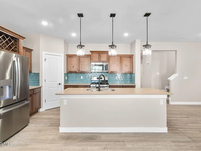 10013 Hueco Junction Rd — Photo 24