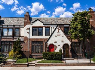 9215 68th Ave, Flushing, NY 11375