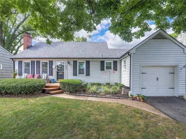 5806 Russell St, Mission, KS 66202