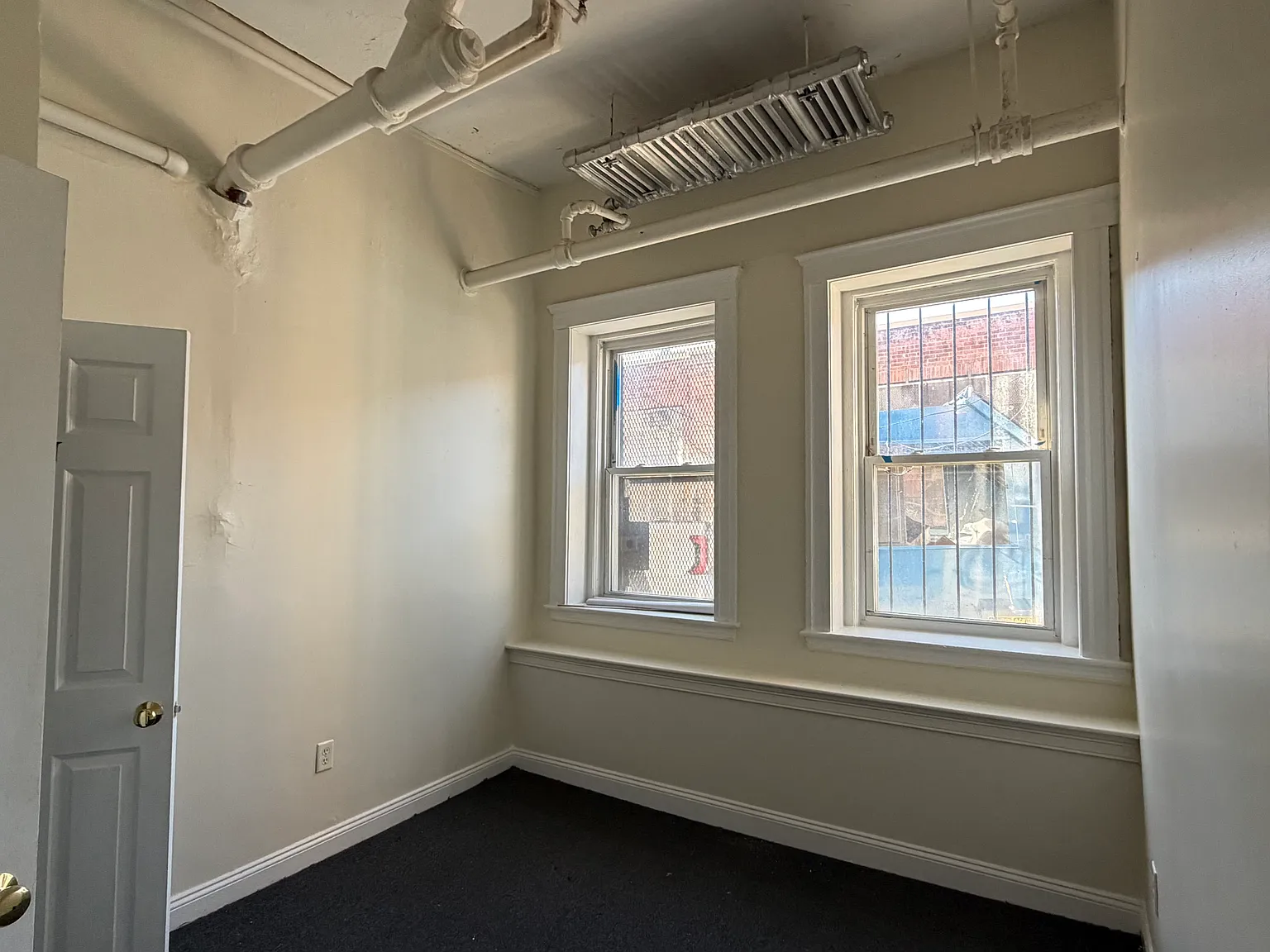 2 bed, 800 sqft, $2,650 — Photo 2