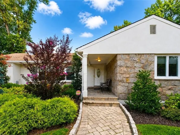 69 Elmhurst Ave, Staten Island, NY 10301