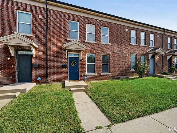 3rd image of 721 Dickson St