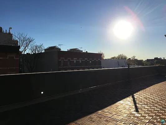 Rented by EXR | media 61