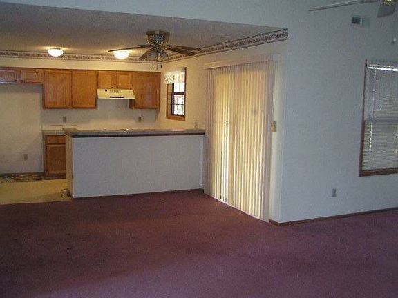 2nd image of 2620 Mayfair Dr