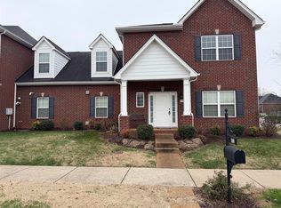 100 Abbey Ln, White House, TN 37188