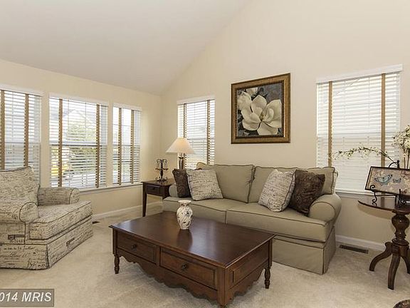 2nd image of 2301 Elderberry Dr