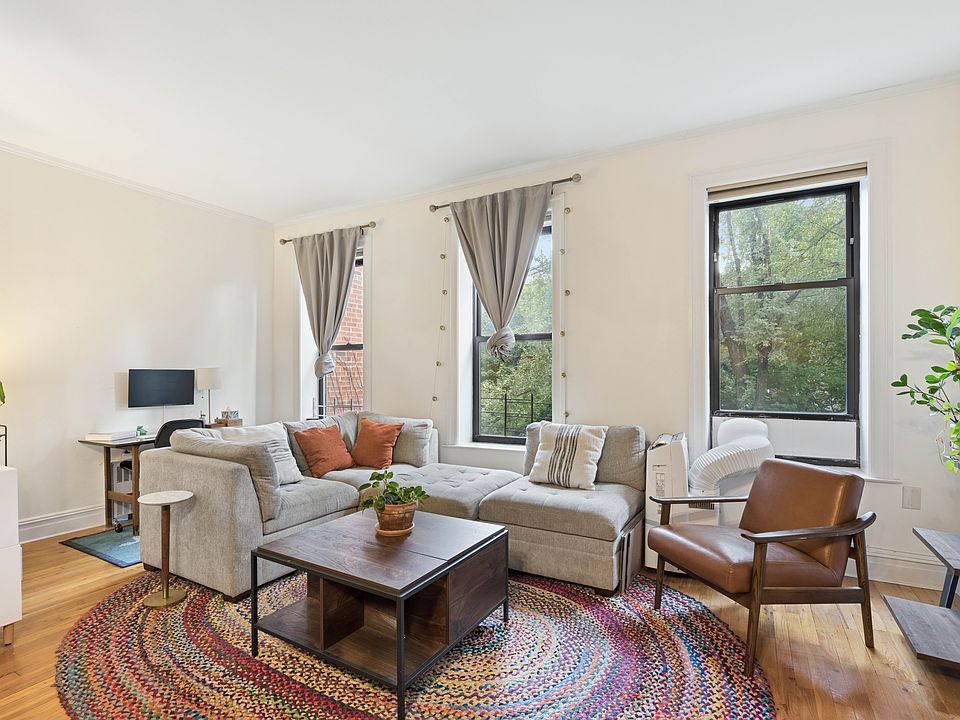 1st image of 92 Prospect Pl #2