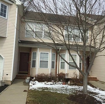 2nd image of 11 E Burgess Dr