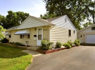 10533 France Ave S, Bloomington, MN 55431