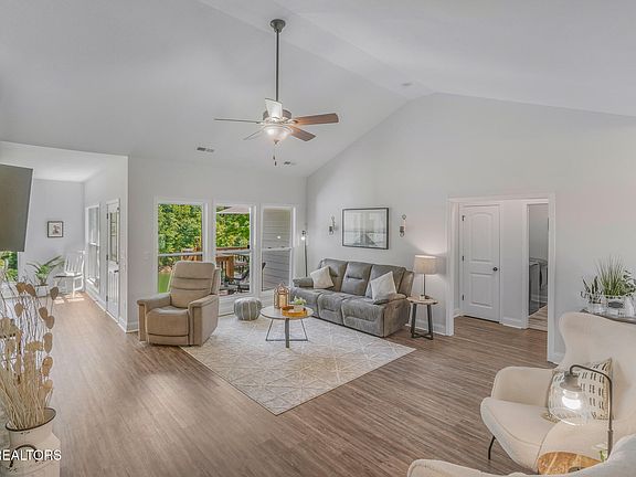 5th image of 1319 Anglers Cove Way