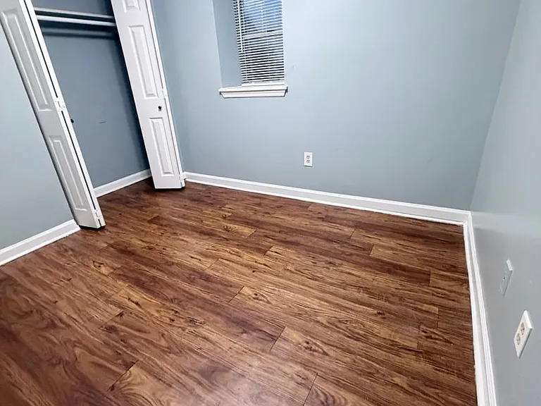 2618 Carr St — Photo 4