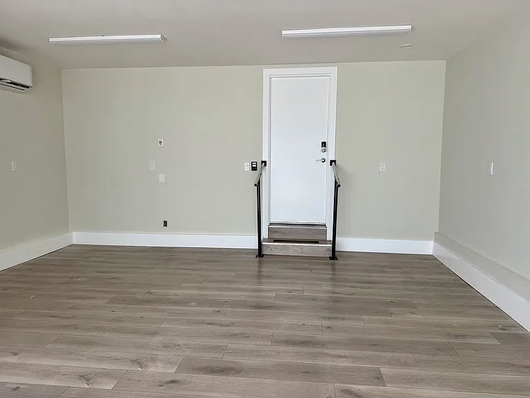 2428 N Lincoln St — Photo 27