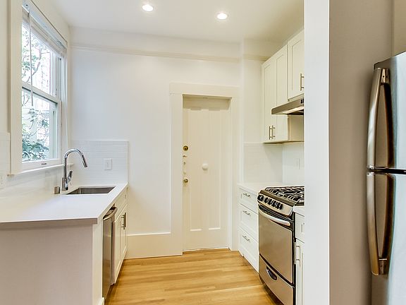 4th image of 1163 Pine St #5A