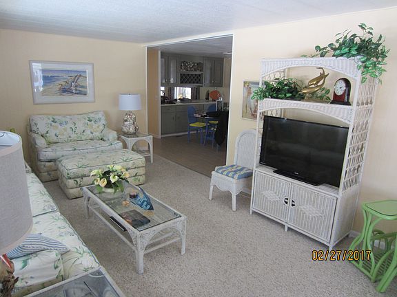 5th image of 44 Oneida Dr