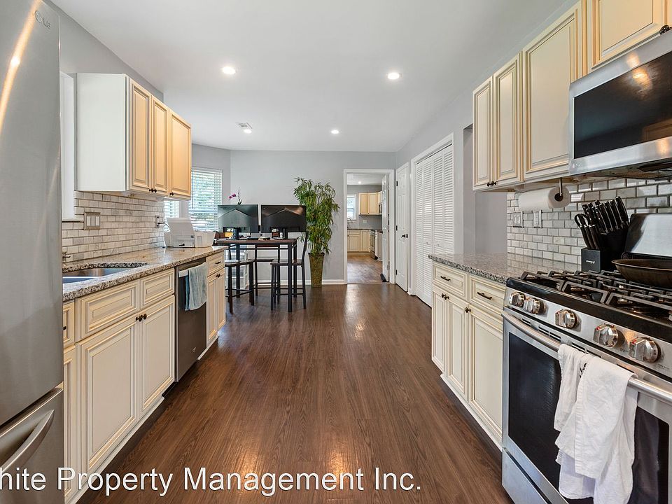 1st image of 6909 Whipps Cross Ct