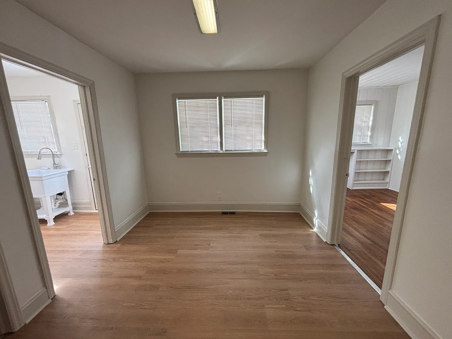 3 bed, 1.5 bath, 1132 sqft, $1,415 — Photo 3