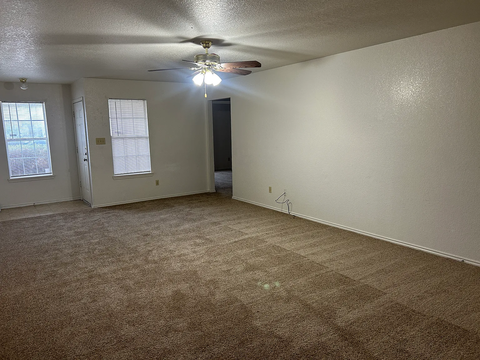 3 bed, $1,350 — Photo 3