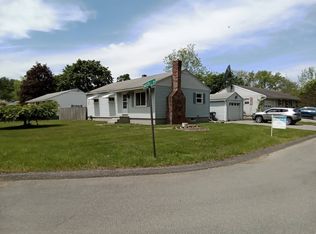 2 Bascom Dr, Fort Edward, NY 12828