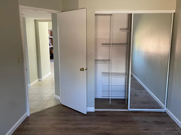 523 Fuchsia Dr — Photo 16