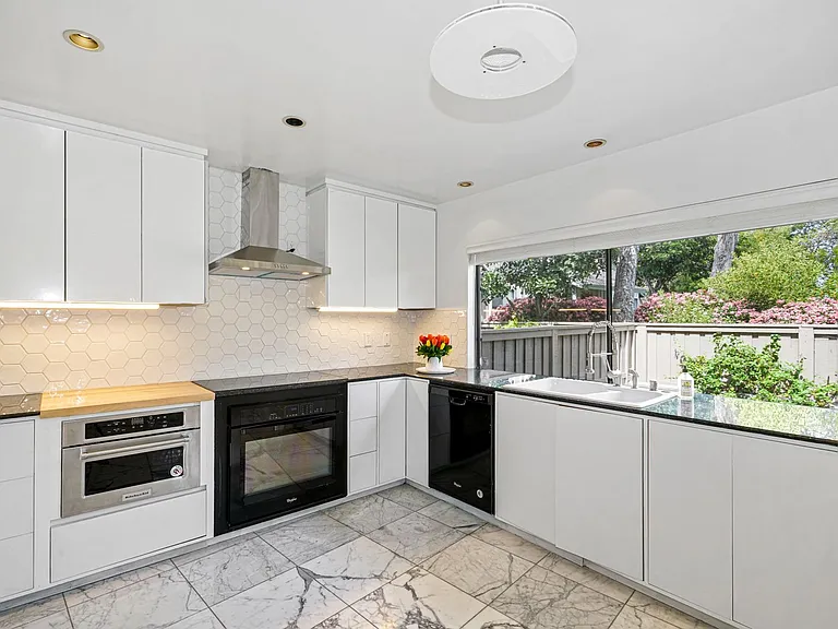 8009 Caminito Gianna — Photo 11