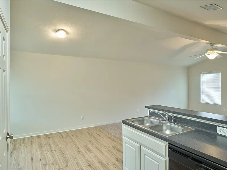 4243 Medina River Loop — Photo 19