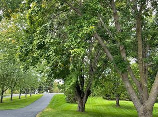 6681 Galpin Blvd, Excelsior, MN 55331