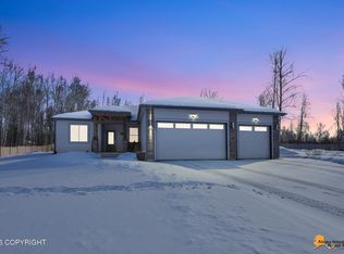 6565 W Creeksedge Dr, Wasilla, AK 99623