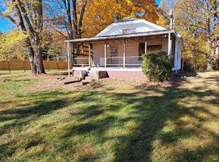 1230 Hillcrest Rd, Wellsville, OH