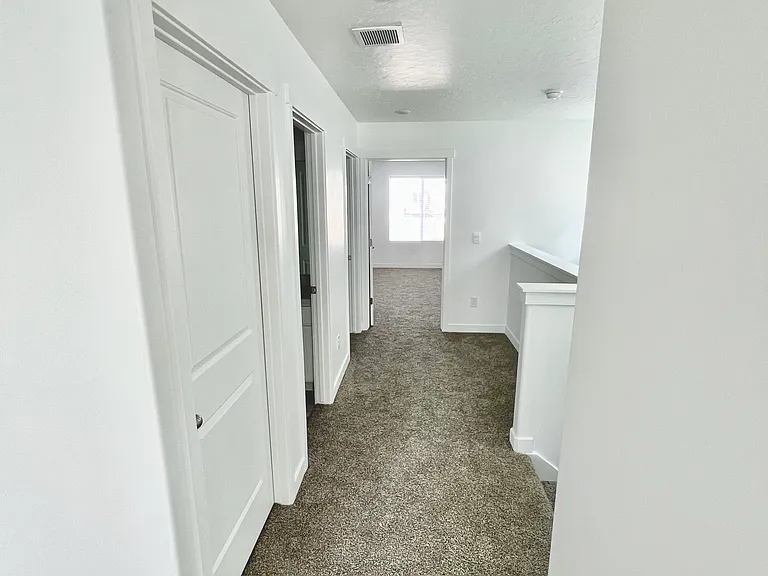1868 N Blue Iris Ave — Photo 25
