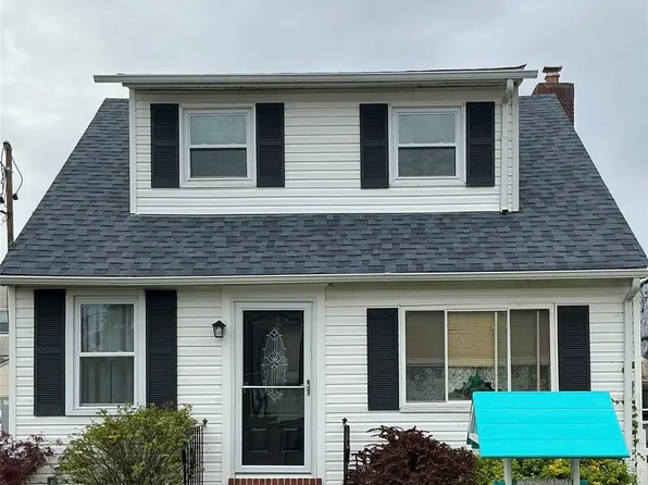 646 Benris Avenue, Franklin Square, NY 11010