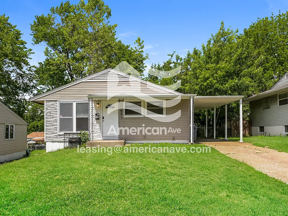 221 McAlpine Dr