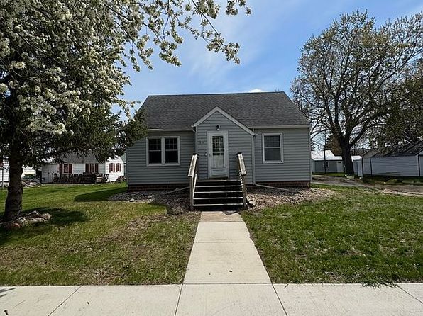 221 W Maple St