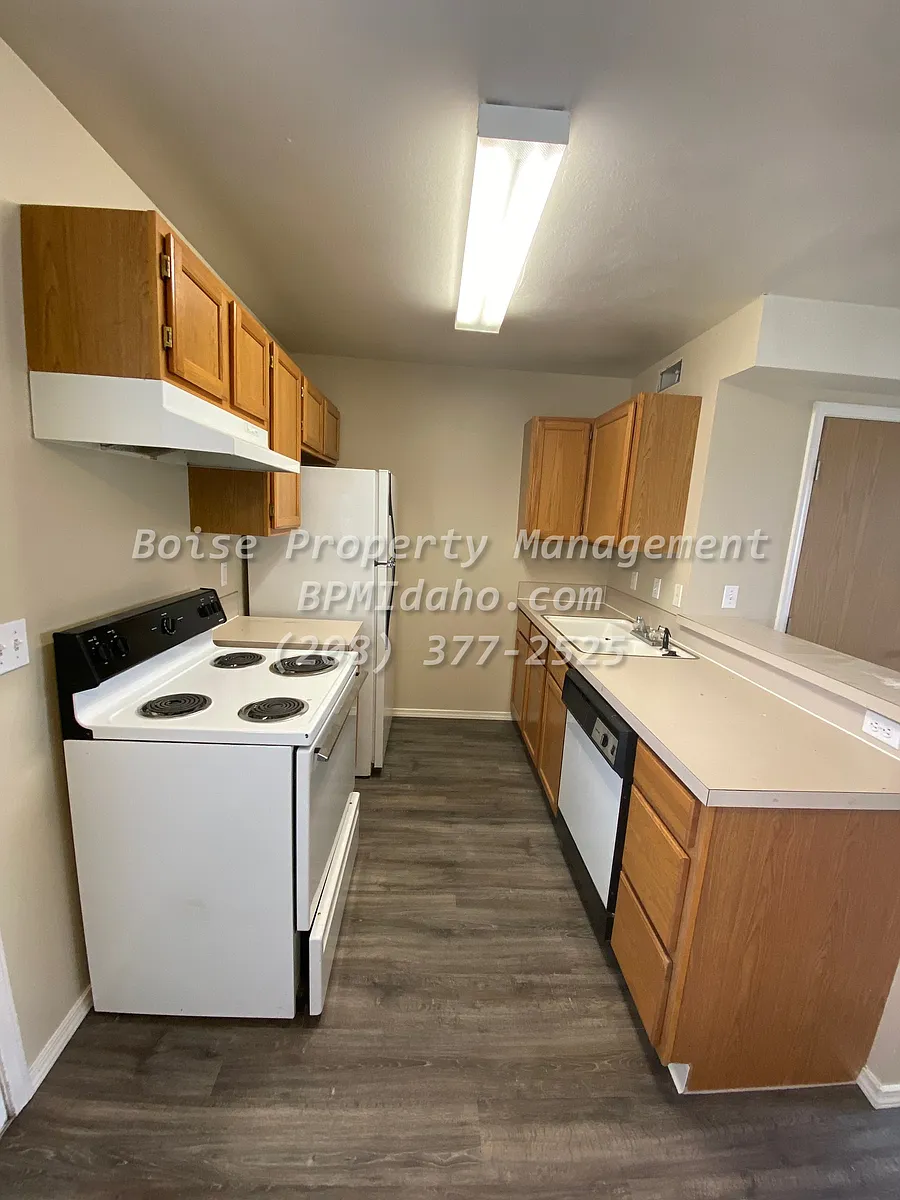 Building Photo - 2063 N Gladewater Ave