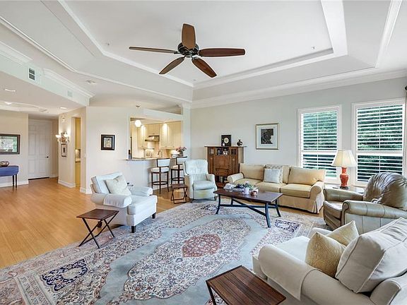 3rd image of 1895 Les Chateaux BLVD #302