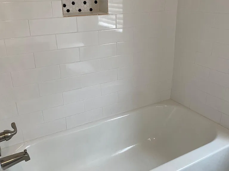 908 NW 42nd St #1 — Photo 5