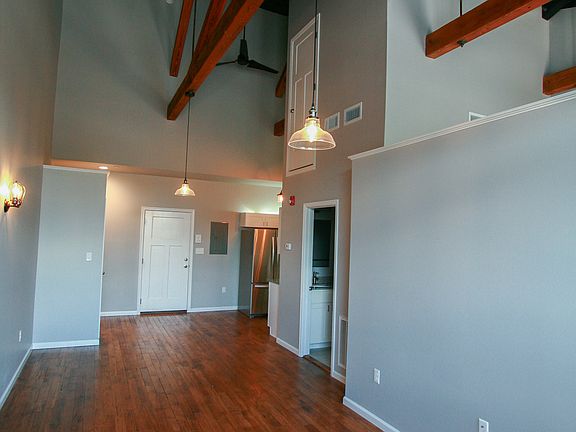 2nd image of 632 N College St #10867942
