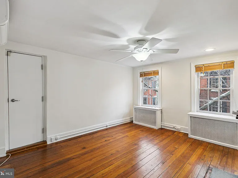 423 S Carlisle St — Photo 19