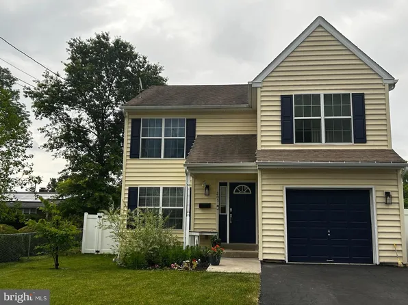 205 Linden Ave, Glenside, PA 19038